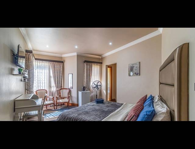 6 BEDROOM HOUSE FOR SALE IN BEDFORDVIEW